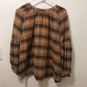 Universal Thread Top